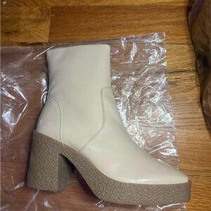 Urban Outfitters Elegant Cream Ankle Boots
